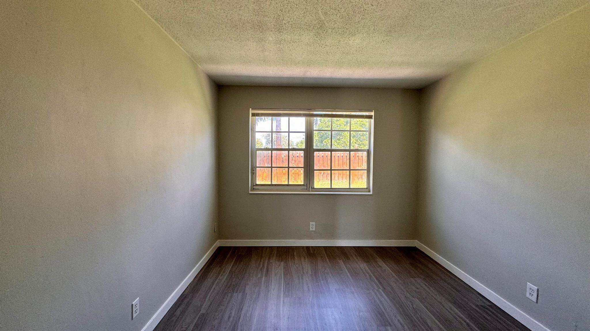 6th Ave - Residential Lease