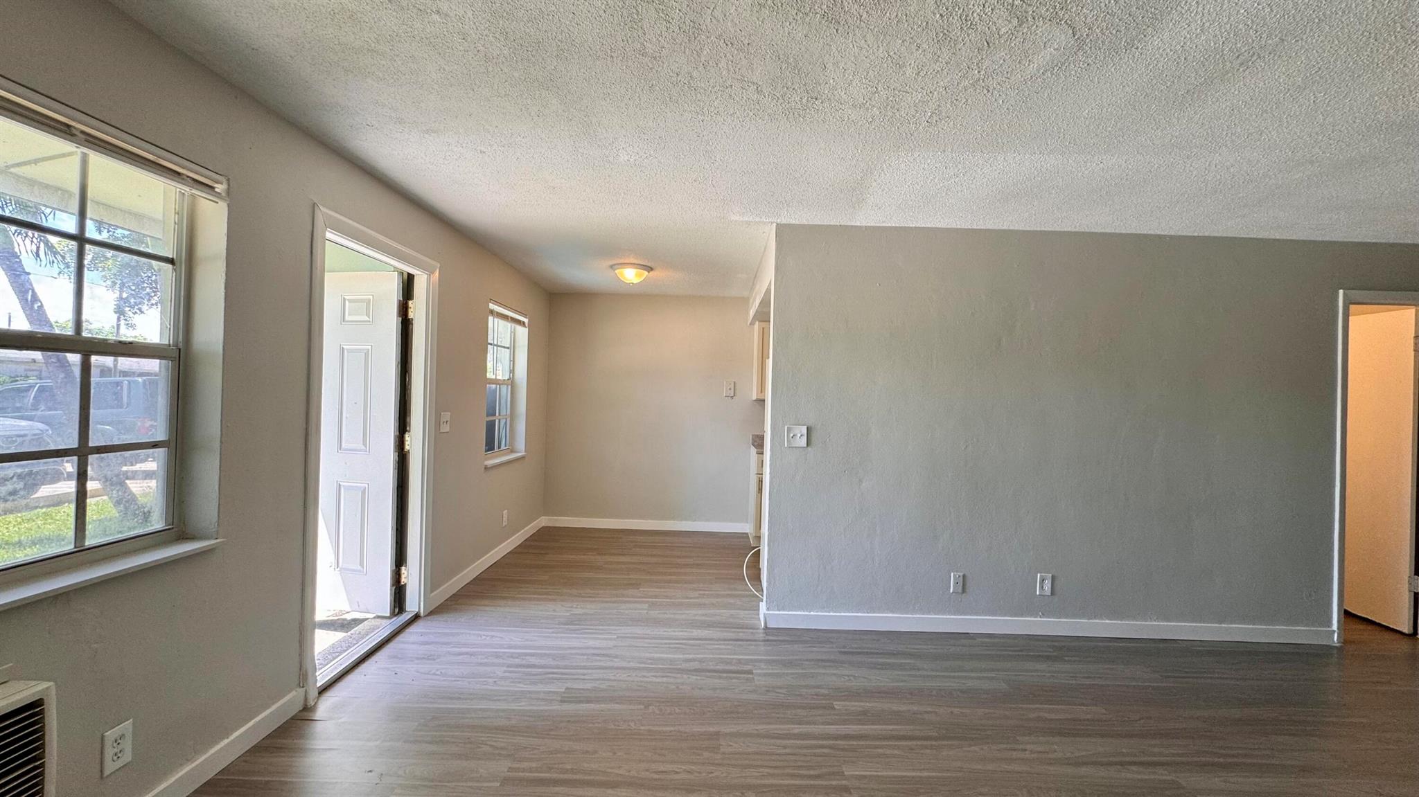 6th Ave - Residential Lease