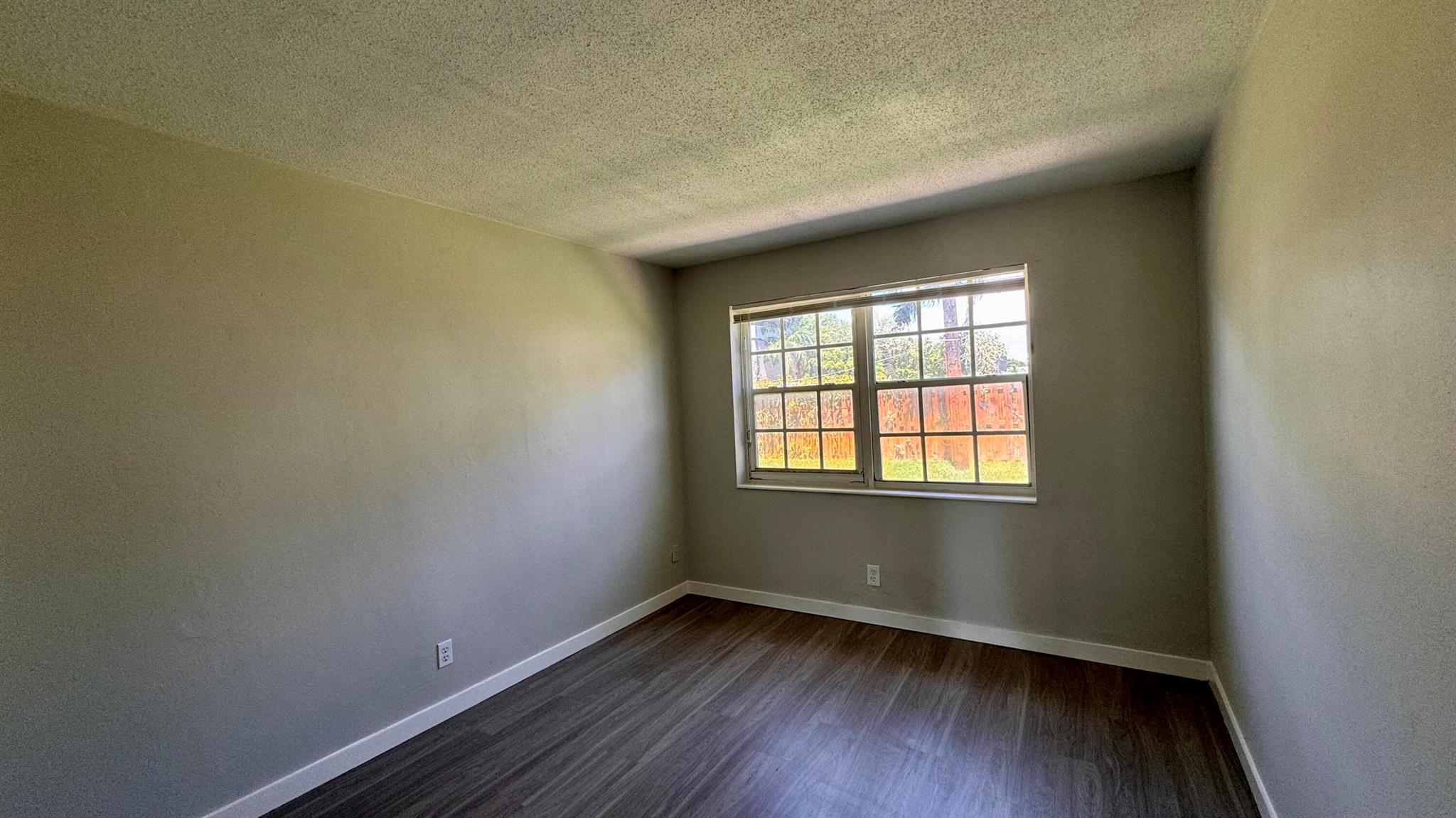 6th Ave - Residential Lease