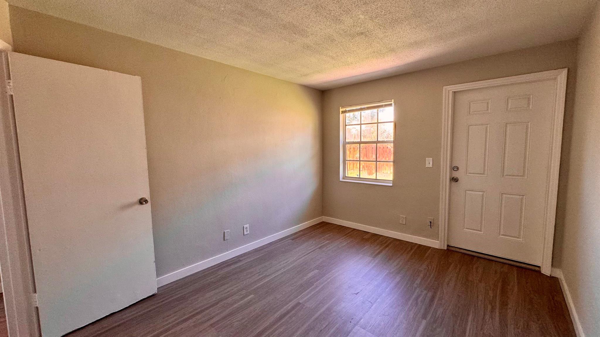 6th Ave - Residential Lease