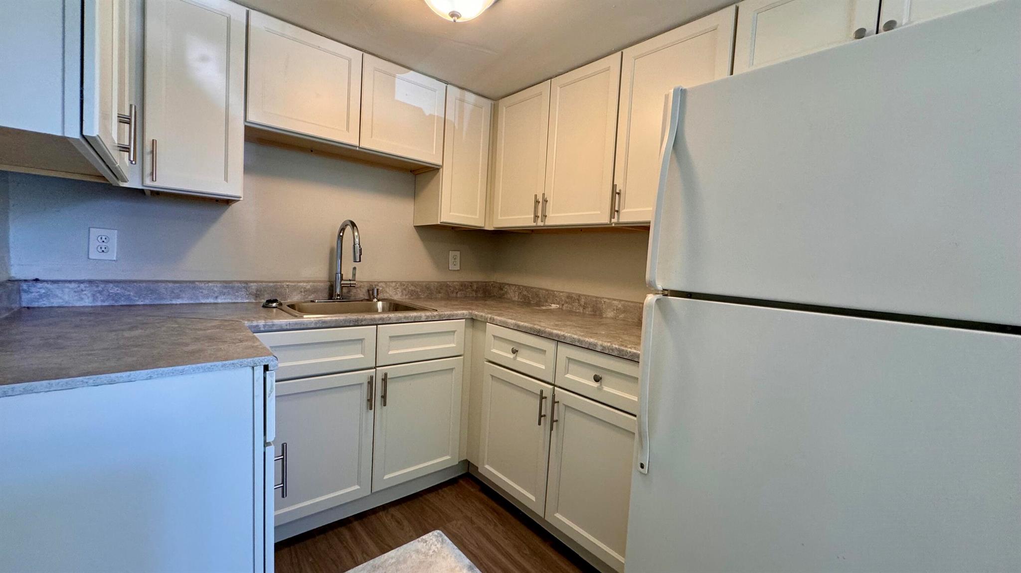 6th Ave - Residential Lease