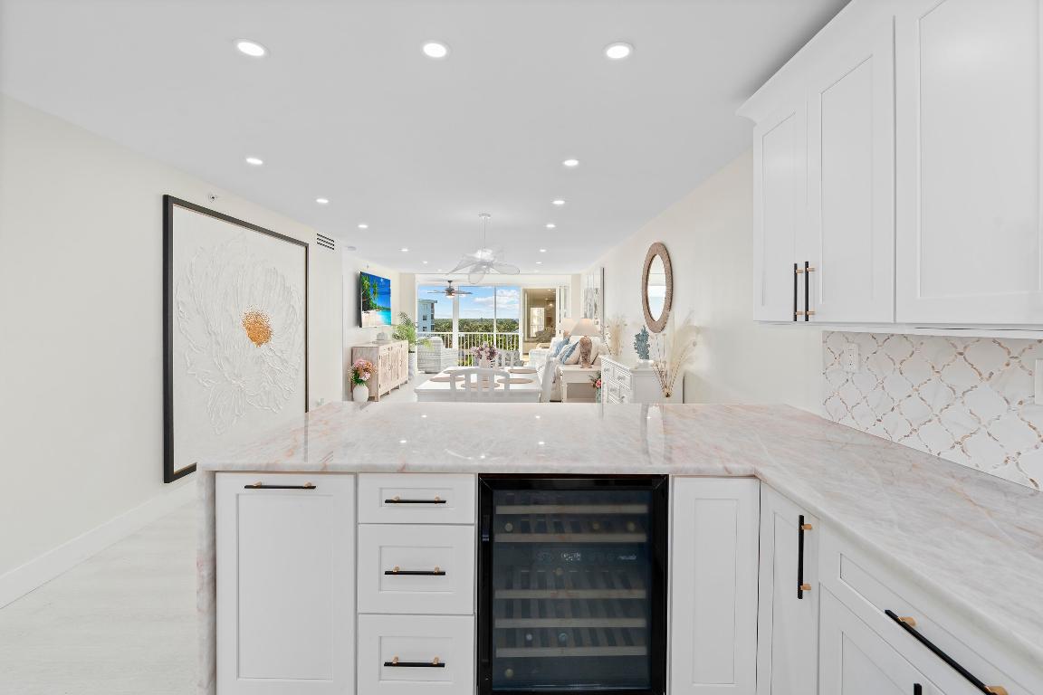 3224 S Ocean Boulevard 915-B