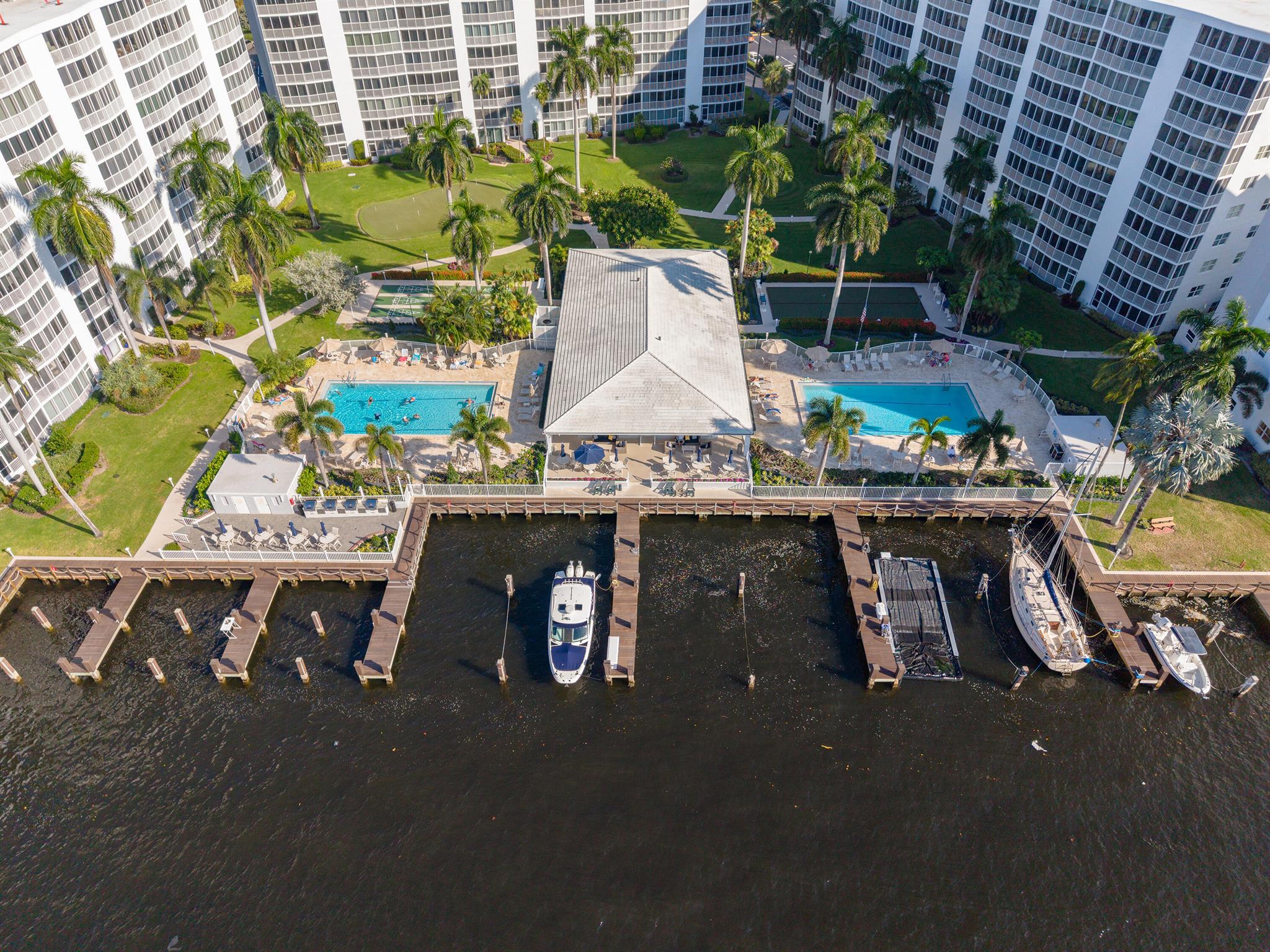 SEAGATE OF HIGHLAND CONDO - Residential