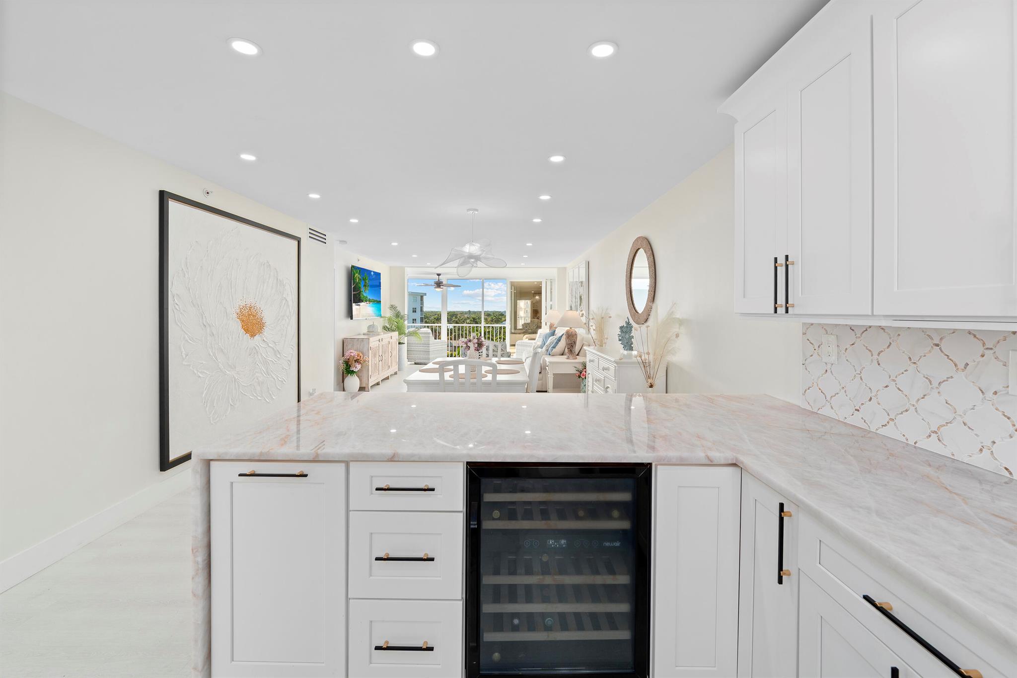 3224 S Ocean Boulevard 915-B