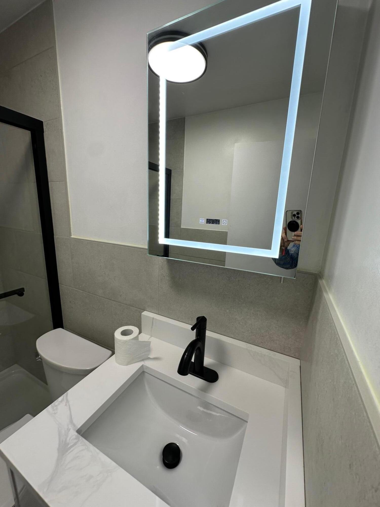 LAKE WORTH TOWN OF - Residential Lease