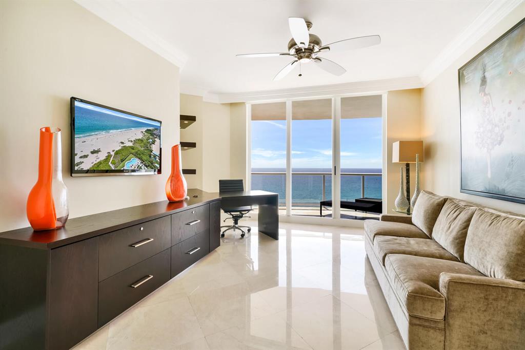 RITZ CARLTON RESIDENCES - Residential