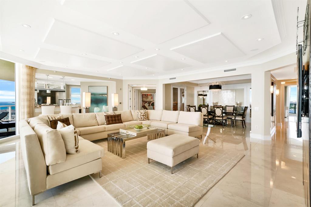 RITZ CARLTON RESIDENCES - Residential