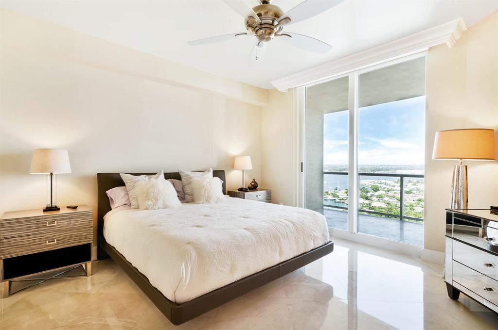 RITZ CARLTON RESIDENCES - Residential