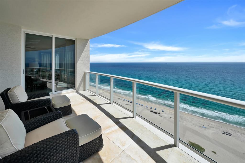 RITZ CARLTON RESIDENCES - Residential