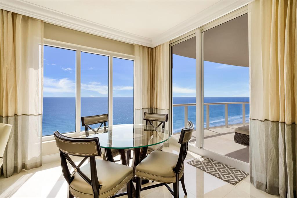 RITZ CARLTON RESIDENCES - Residential