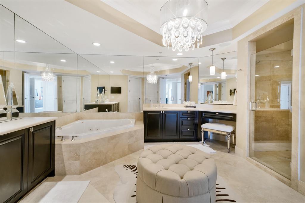 RITZ CARLTON RESIDENCES - Residential