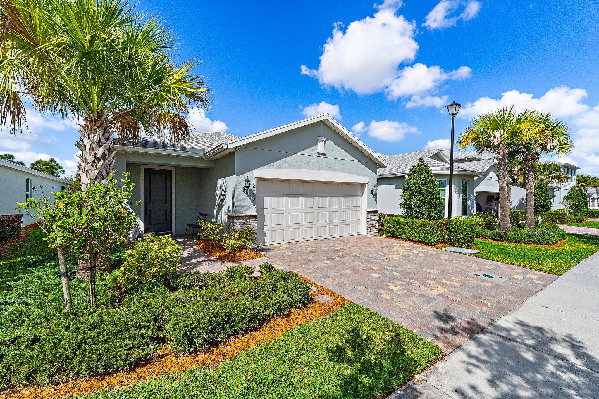 PULTE AT TRADITION PHASE 1 - Residential