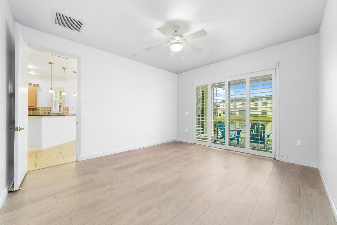 MARINER BAY - Residential