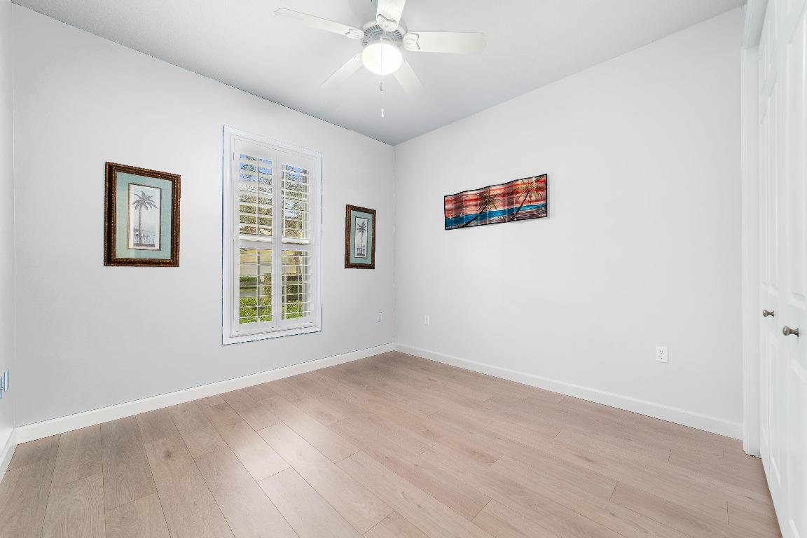 MARINER BAY - Residential