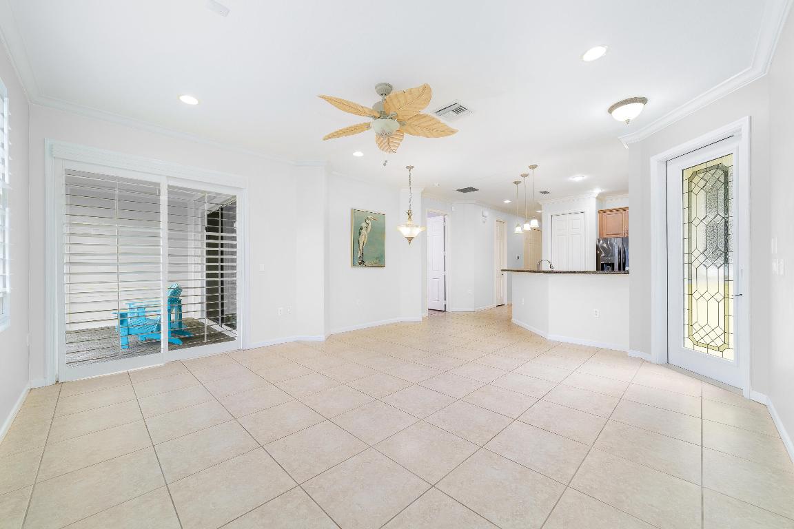 MARINER BAY - Residential