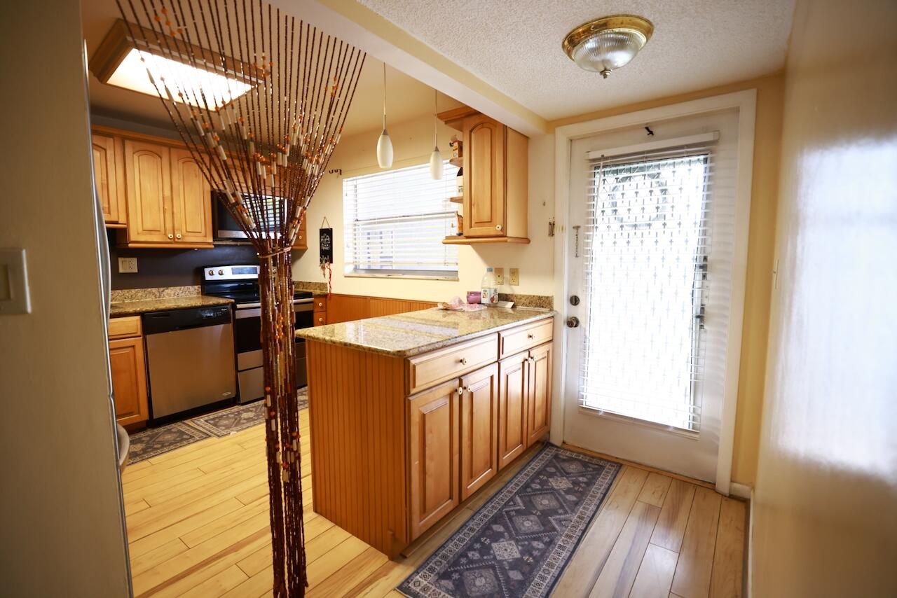 ROYAL PARK GARDENS I-J CONDO - Residential