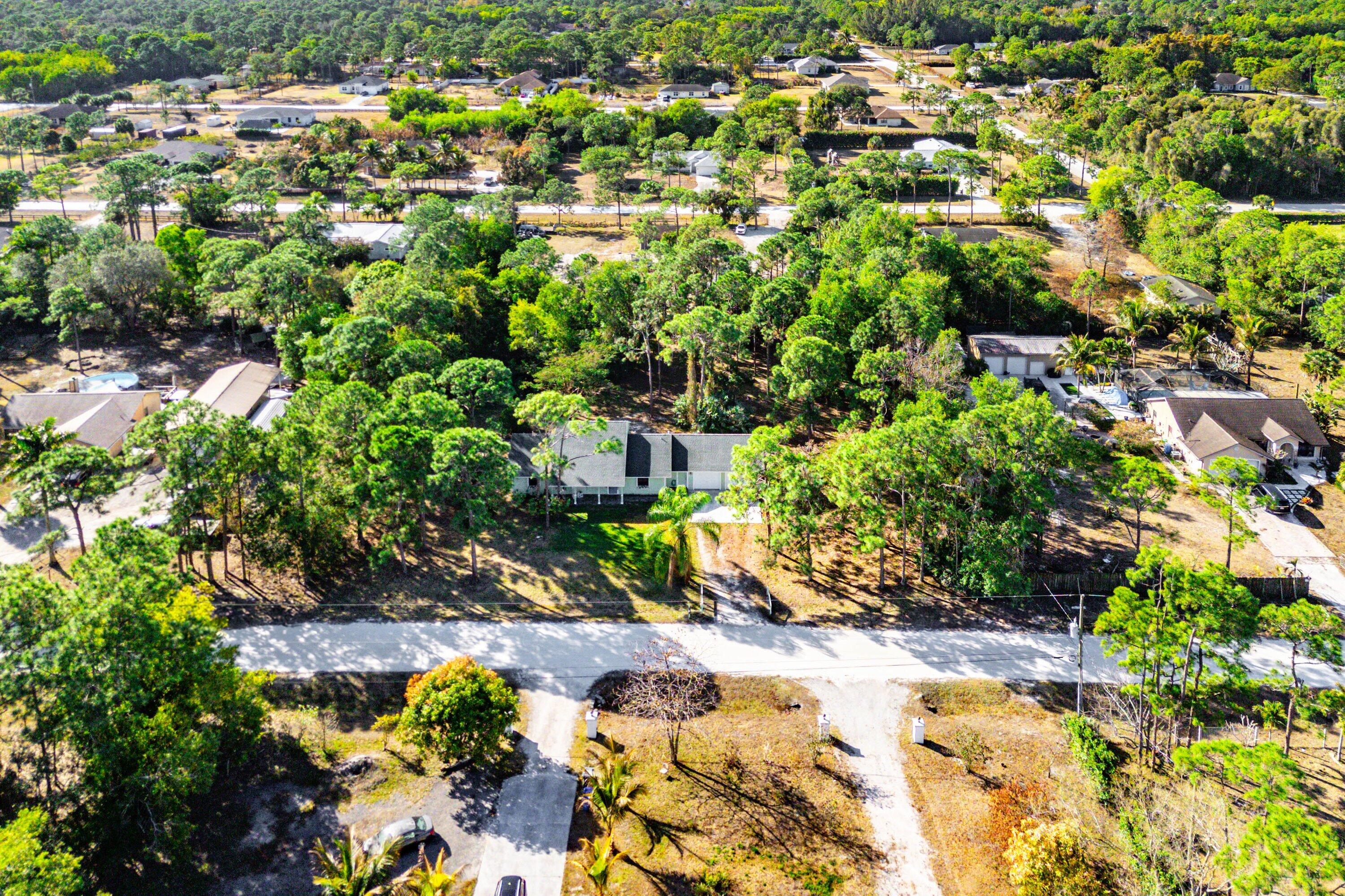 11-43-40~ N 237.9 FT OF S   3380.6 FT OF E 209.6 F - Residential