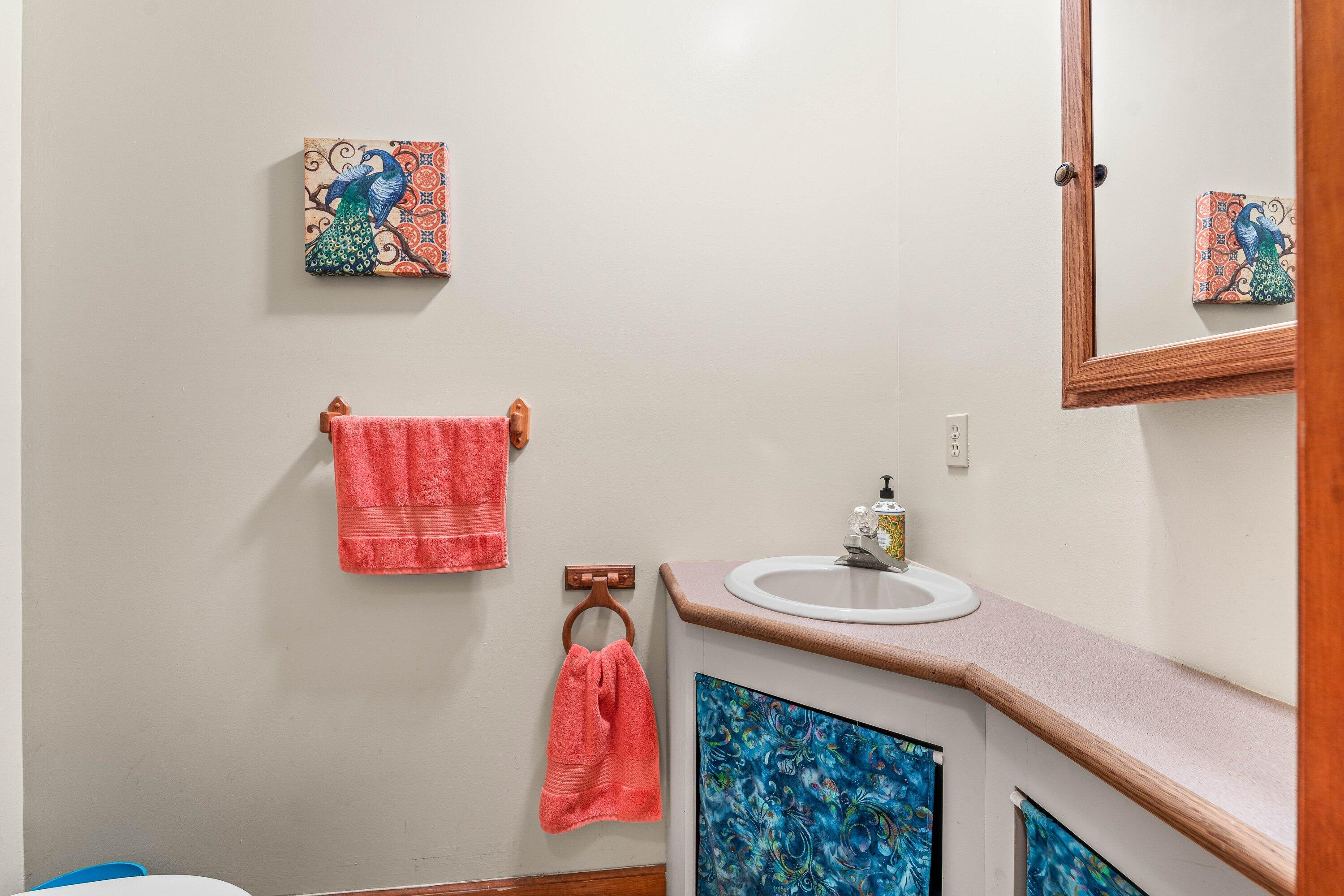 11-43-40~ N 237.9 FT OF S   3380.6 FT OF E 209.6 F - Residential