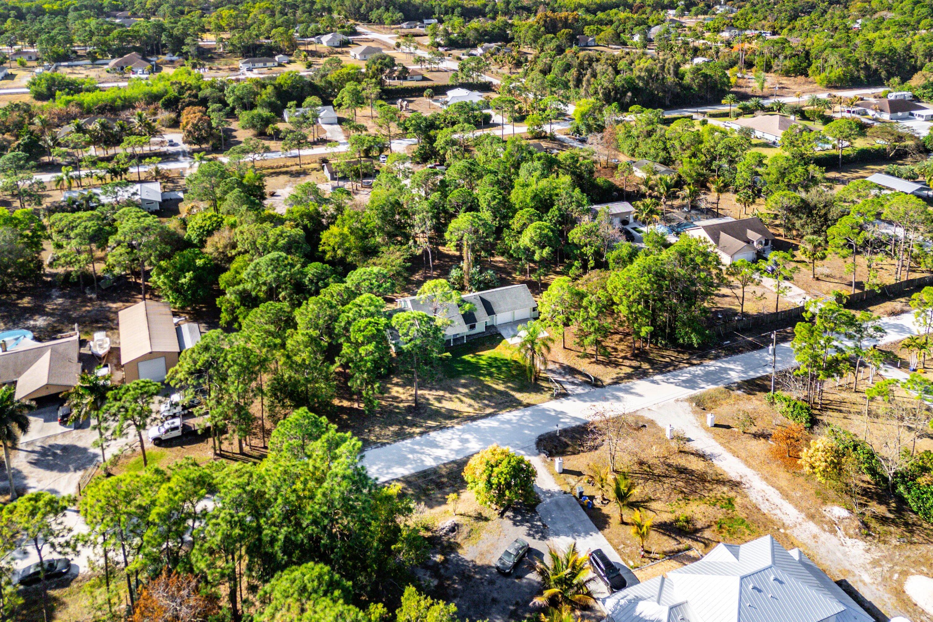 11-43-40~ N 237.9 FT OF S   3380.6 FT OF E 209.6 F - Residential