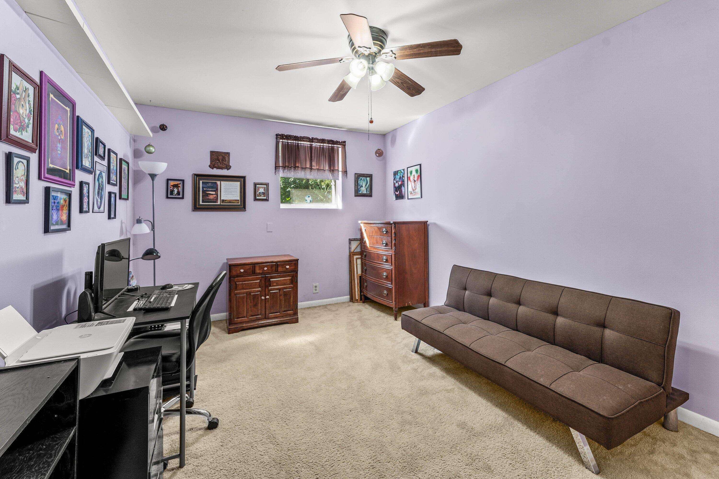 11-43-40~ N 237.9 FT OF S   3380.6 FT OF E 209.6 F - Residential