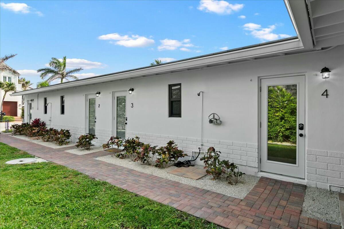 18 Adams Road