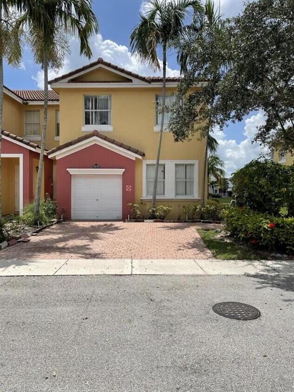 Great 4/3.5 townhome with a 1 car garage. This 2 story townhome has been fully renovated Updated cabinets with granite, stainless steel appliances. Two living areas, great closets. Close to turnpike and shopping.