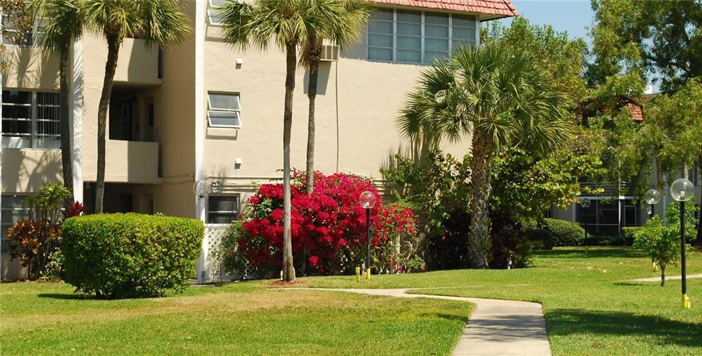 LAS VISTAS AIN INVERRARY - Residential