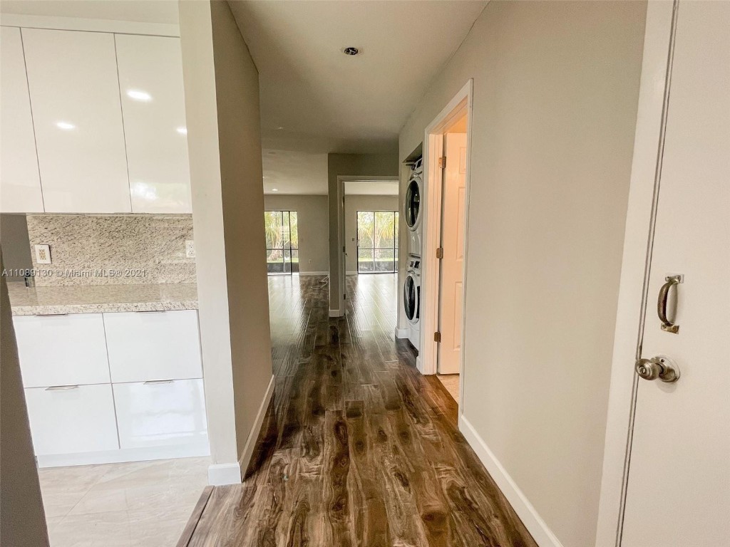 NEW RIVER ESTATES SEC 3 - Residential Lease