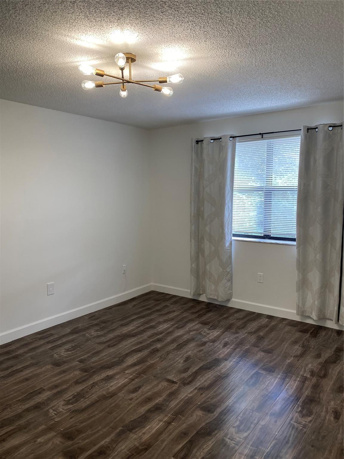 NEW RIVER ESTATES SEC 3 - Residential Lease