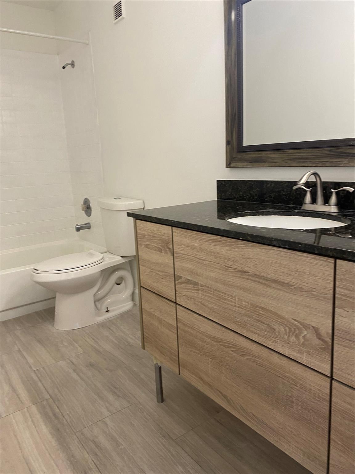 NEW RIVER ESTATES SEC 3 - Residential Lease