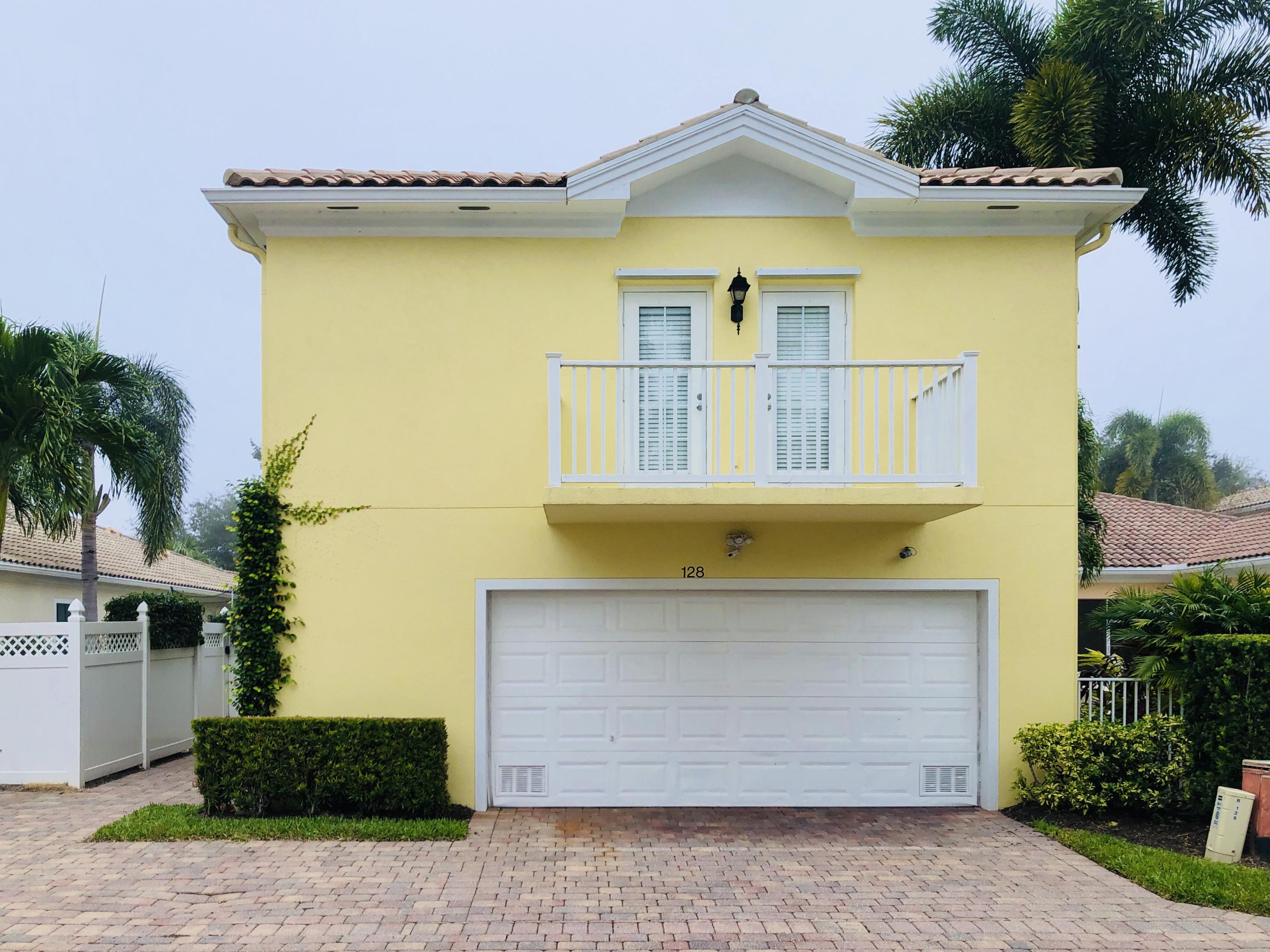 ADORABLE 1 BR/ 1BA GARAGE APARTMENT LOCATED IN ABACOA'S TUSCANY NEIGHBORHOOD. PRIVATE ENTRANCE, STACKABLE WASHER/DRYER, AND PRIVATE BALCONY. UNFURNISHED ONLY. YOUR OWN PARKING SPACE RIGHT NEXT TO THE ENTRANCE. UTILITIES INCLUDED ARE BASIC CABLE, ELECTRIC, WATER AND SEWER. ONE YEAR LEASE REQUIRED.