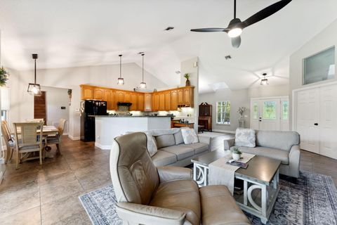 A home in Loxahatchee