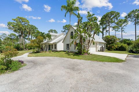 A home in Loxahatchee