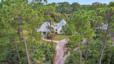 A home in Loxahatchee