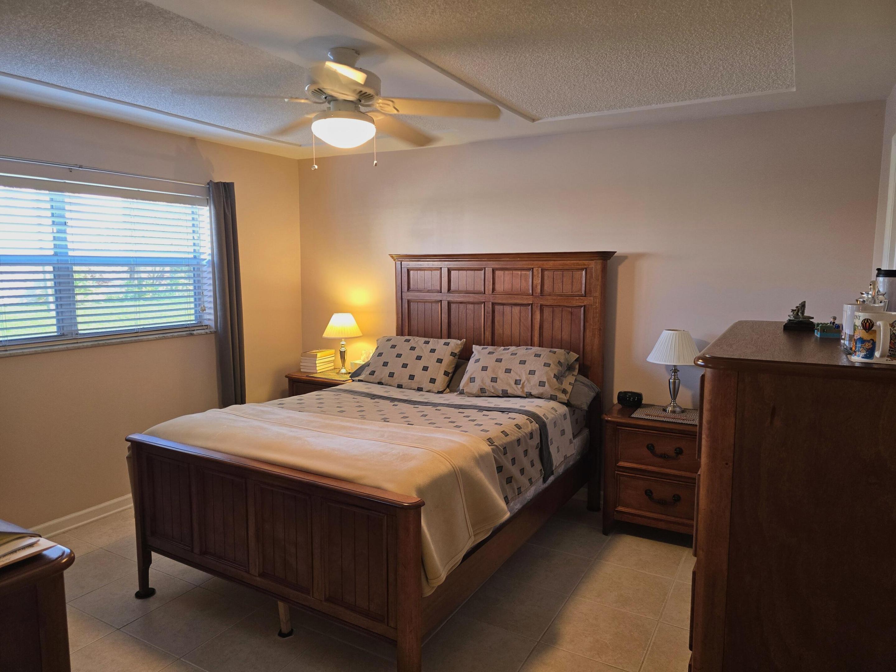 Sunrise Lakes 88 - Residential