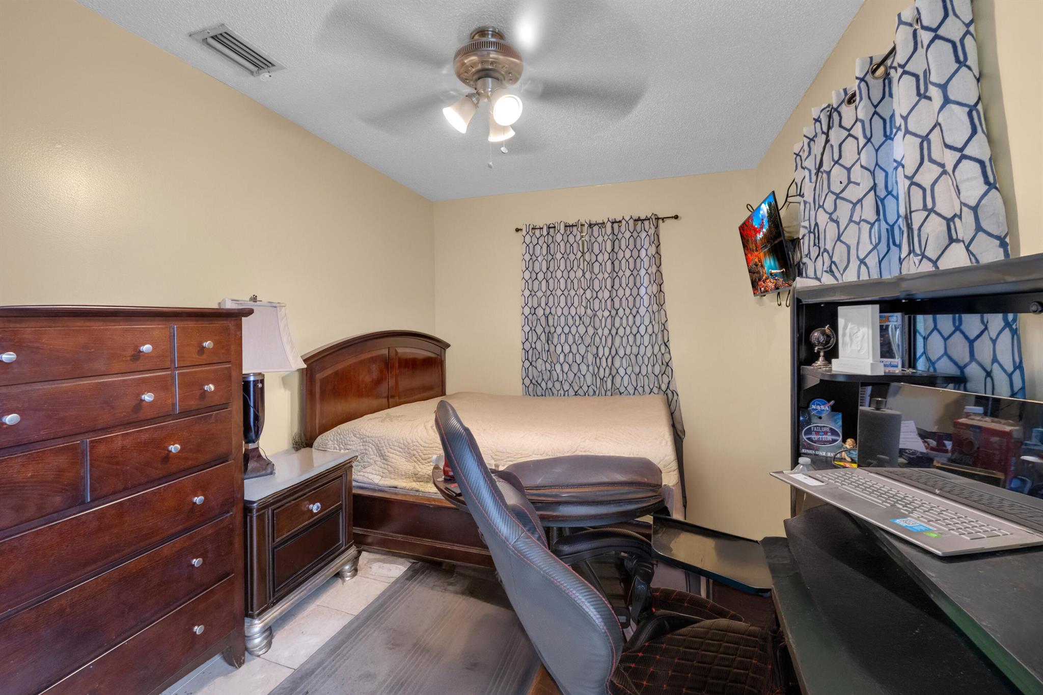 DRIFTWOOD ACRES NO 20 - Residential