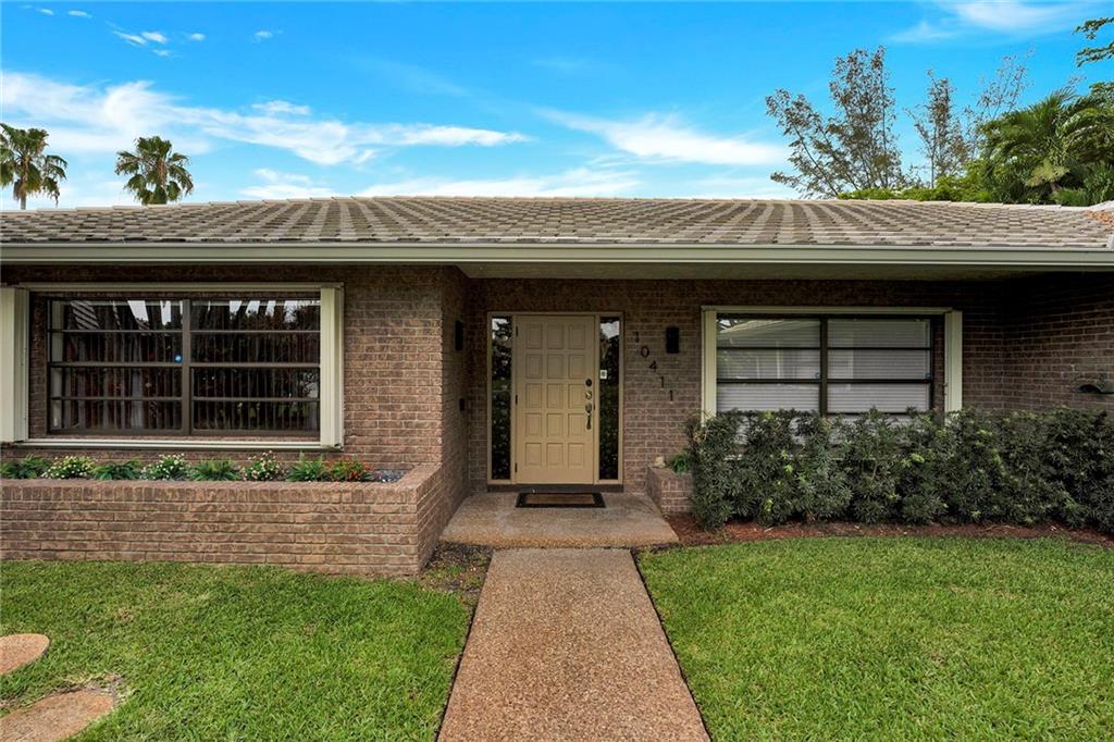 Oak Wood 80-39 B - Residential
