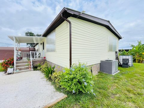 A home in Okeechobee