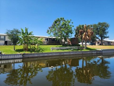 A home in Okeechobee