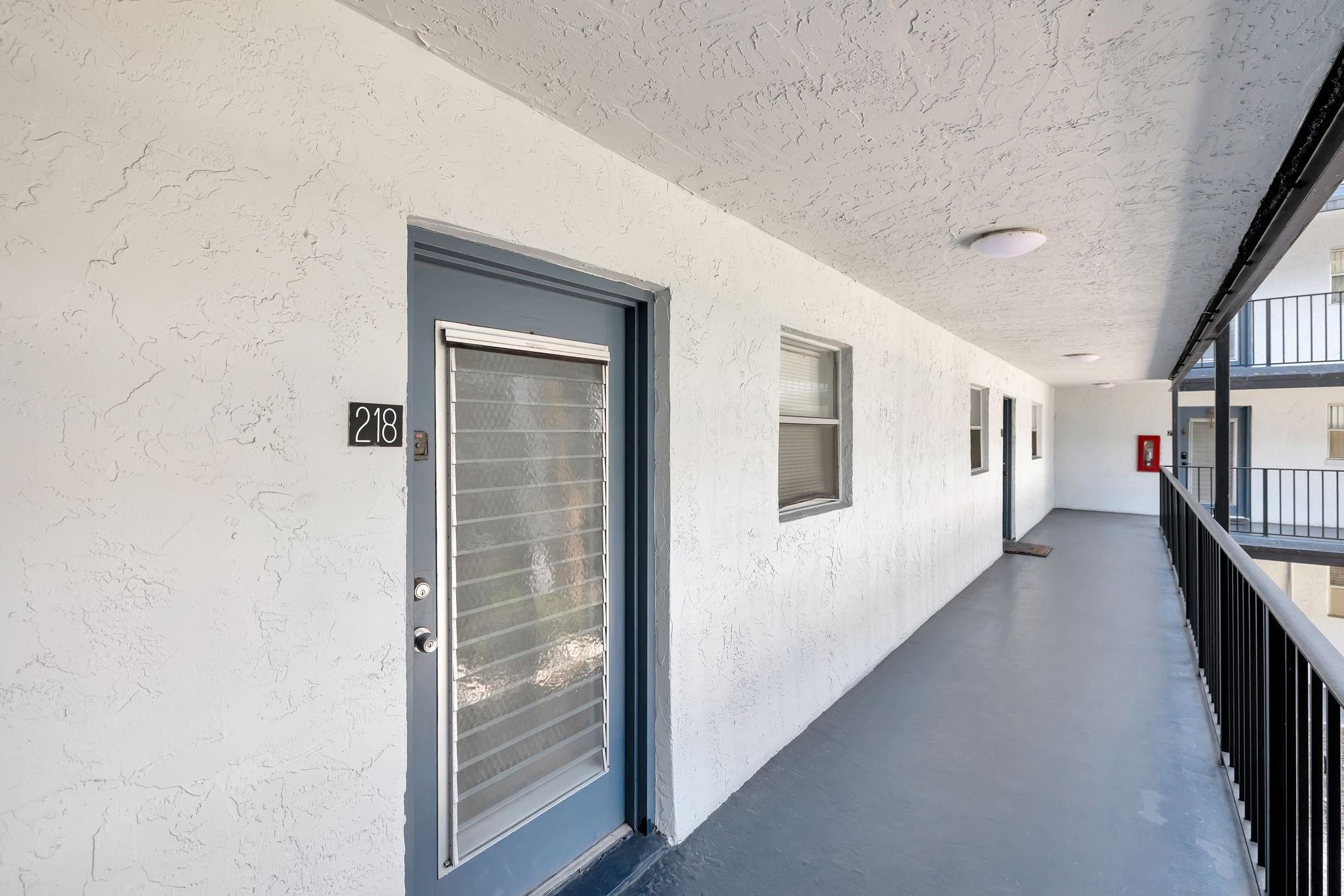 2800 Somerset Drive 218j