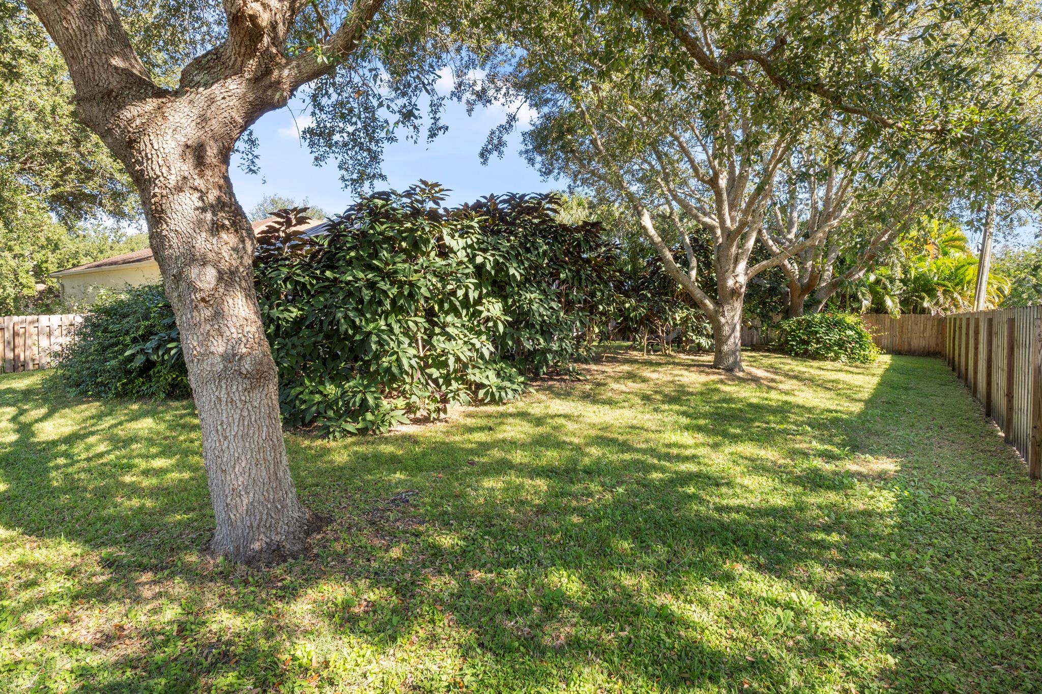 SEBASTIAN HIGHLANDS UNIT - Residential