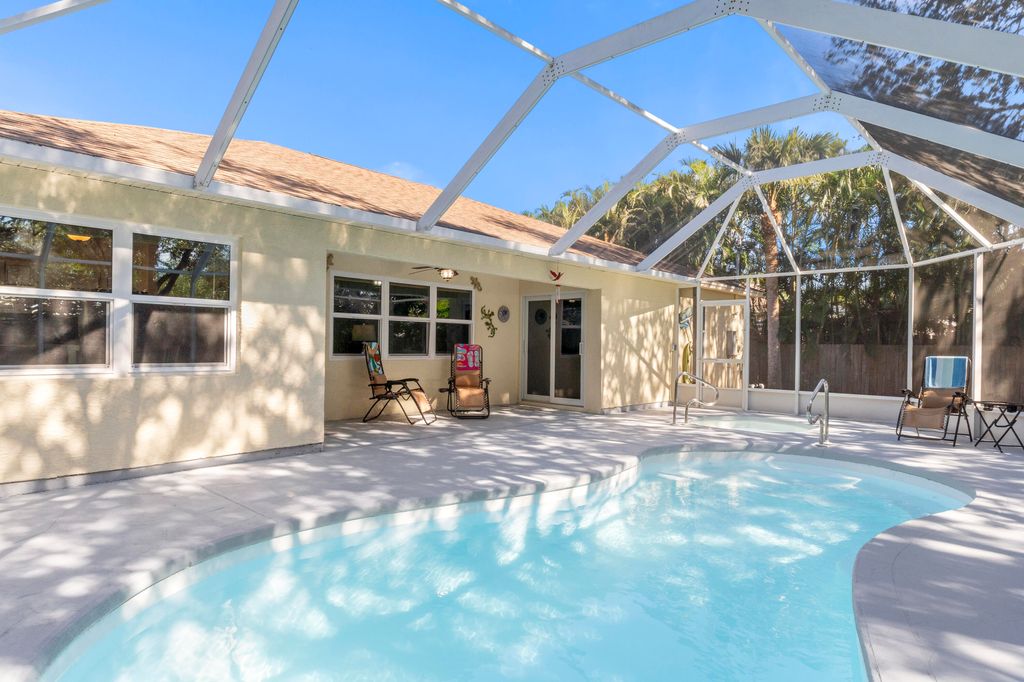 Photo of 789 Vocelle Avenue, Sebastian, FL 32958 (MLS # R11143099)