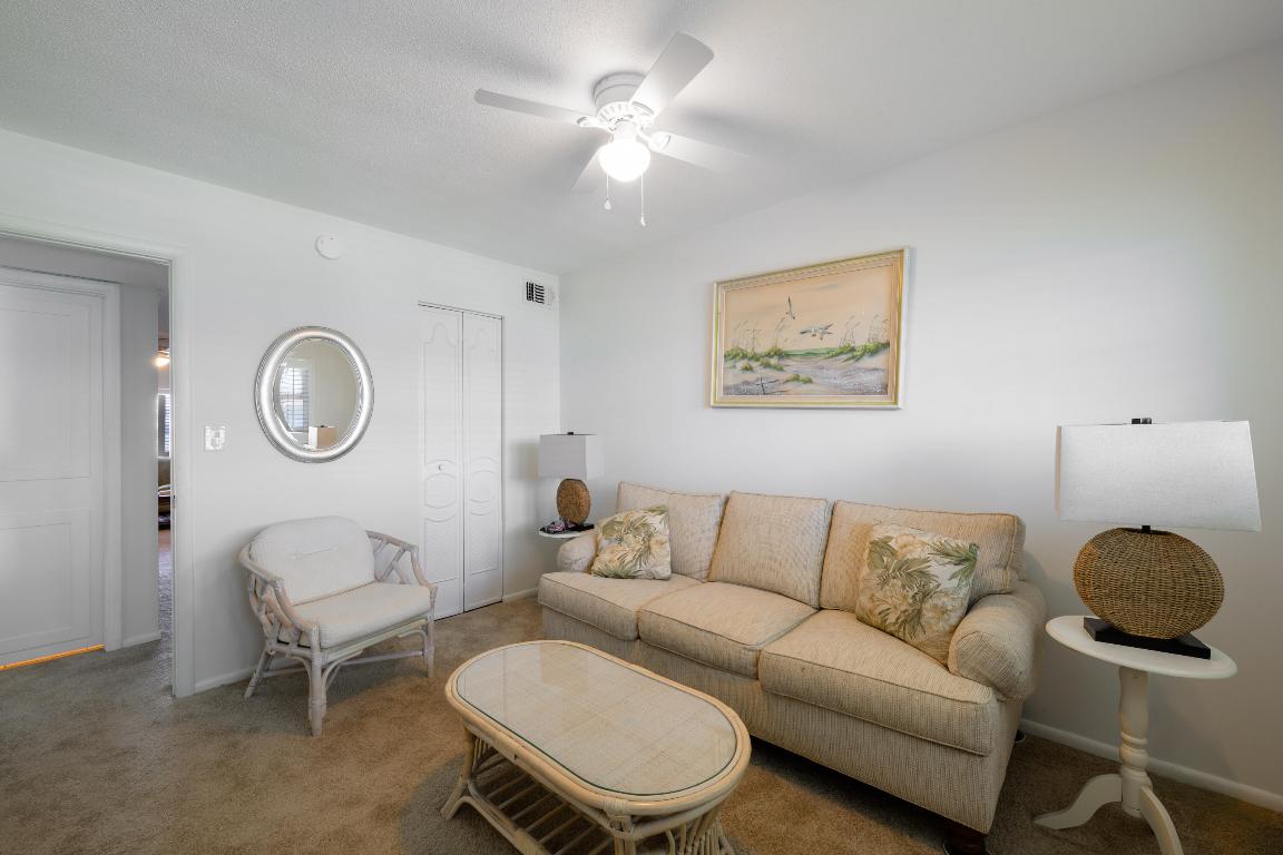 LAKE COLONY APTS ONE INC - Residential