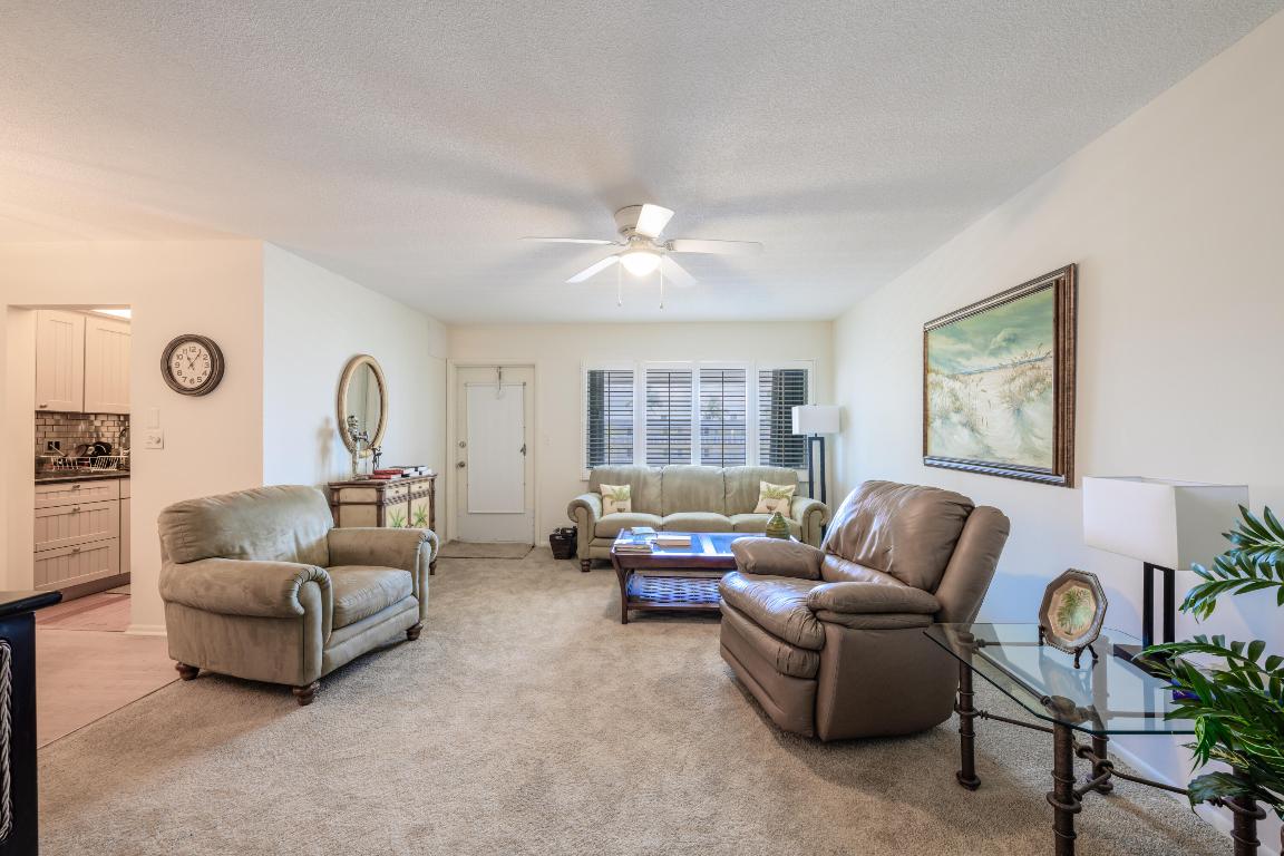 LAKE COLONY APTS ONE INC - Residential