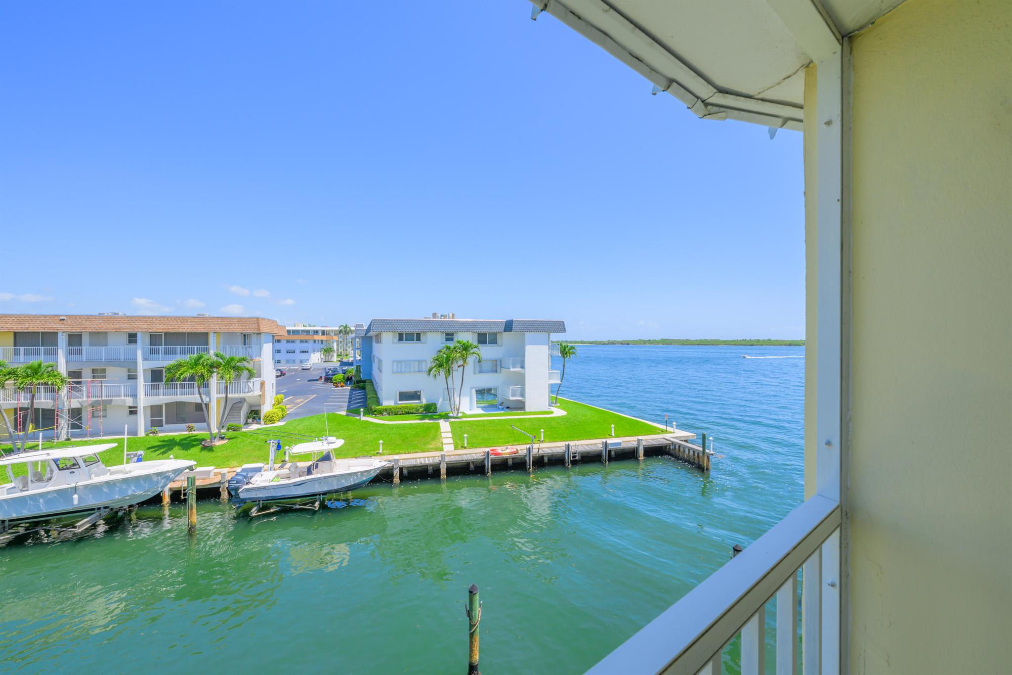 LAKE COLONY APTS ONE INC - Residential