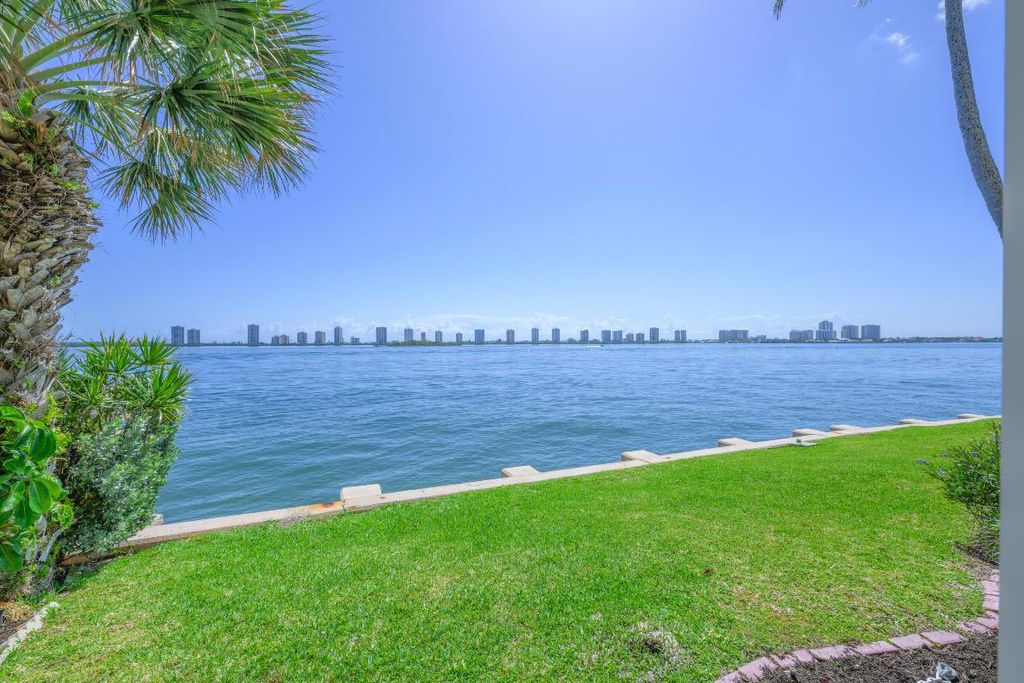 Photo of 101 Doolen Court #307, North Palm Beach, FL 33408 (MLS # R11111171)