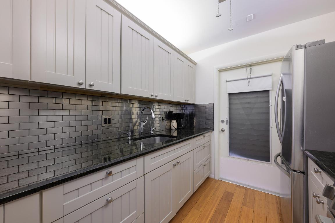 LAKE COLONY APTS ONE INC - Residential