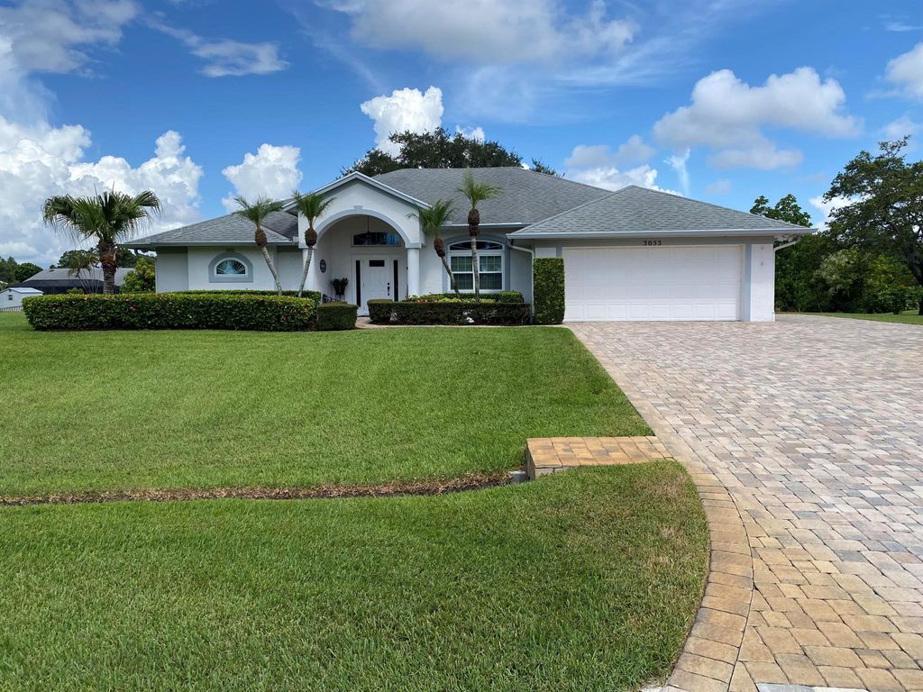 Photo of 3053 SE Darien Road, Port Saint Lucie, FL 34952 (MLS # R11101623)