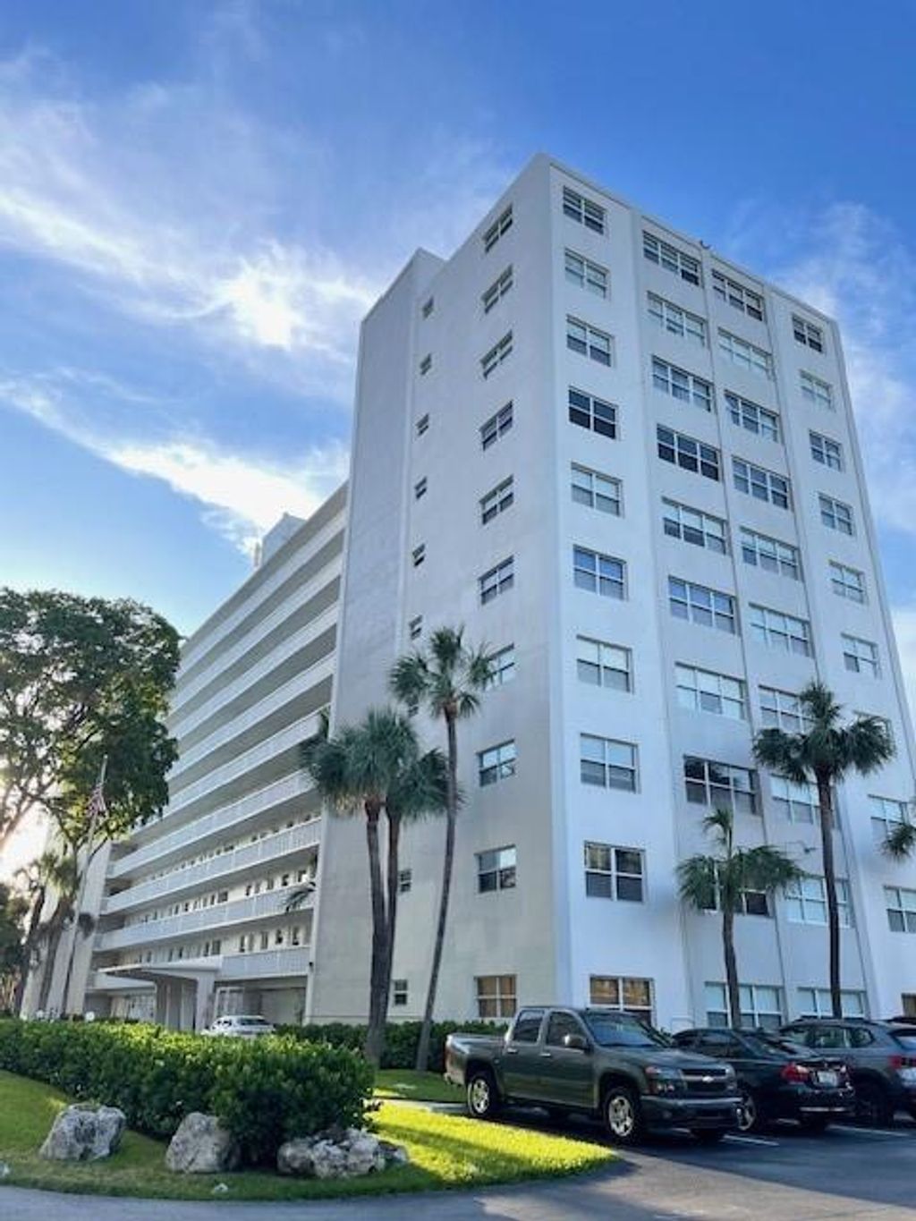 Photo of 2555 NE 11th St #209, Fort Lauderdale, FL 33304 (MLS # F10483116)