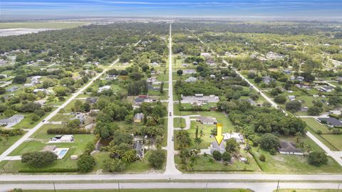 A home in Loxahatchee